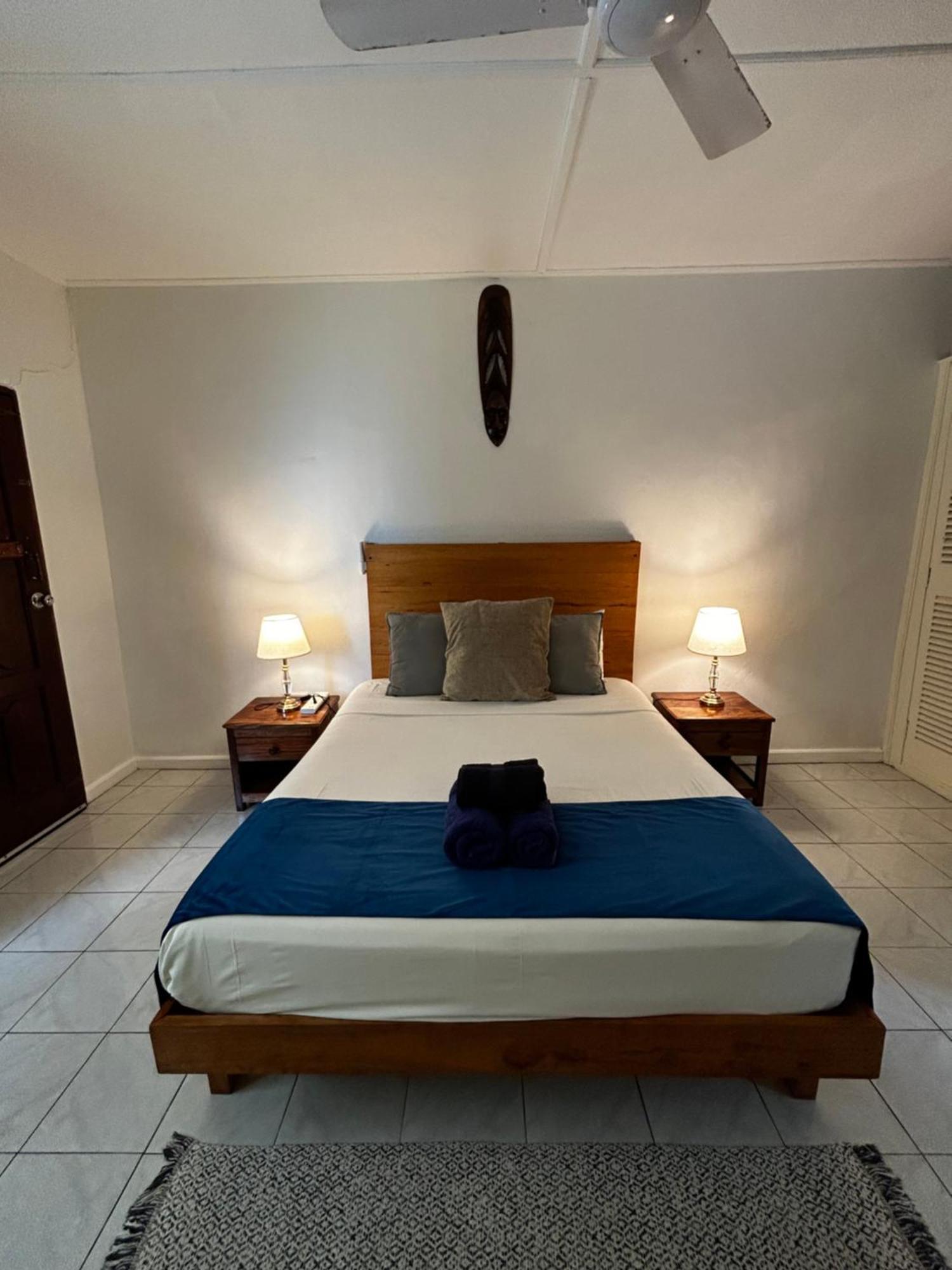 Castaway Lodge Pointe Au Sel Chambre photo